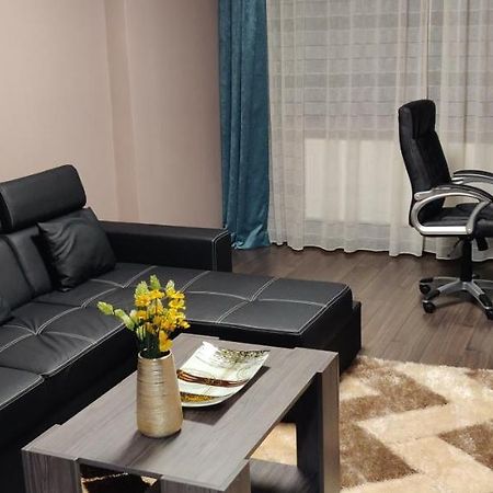 Home Apartament Brassó Kültér fotó