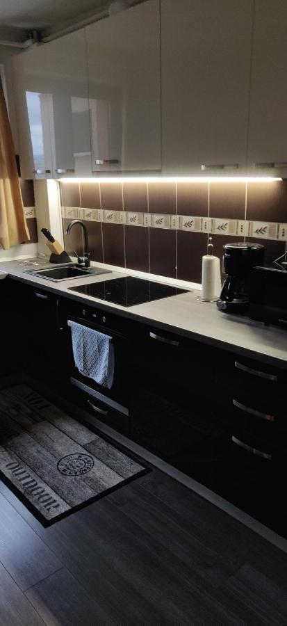 Home Apartament Brassó Kültér fotó